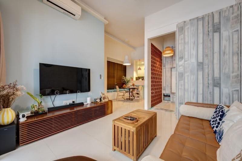 Coastal Breeze Residences, 10 Loyang Besar Close, Changi Airport / Changi Village, 3 Bedrooms, 1,173 sqft, Condominium For Sale, by Gerald Leong, 500245596 - Living Room with High Ceiling - PropertyGuru.com.sg