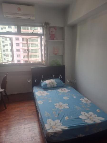 162A Punggol Central, 162A Punggol Central, Hougang / Punggol / Sengkang, Room Rental, 200 sqft, HDB Flat For Rent, by Liew Wenzheng, 500245598 - Bedroom - PropertyGuru.com.sg
