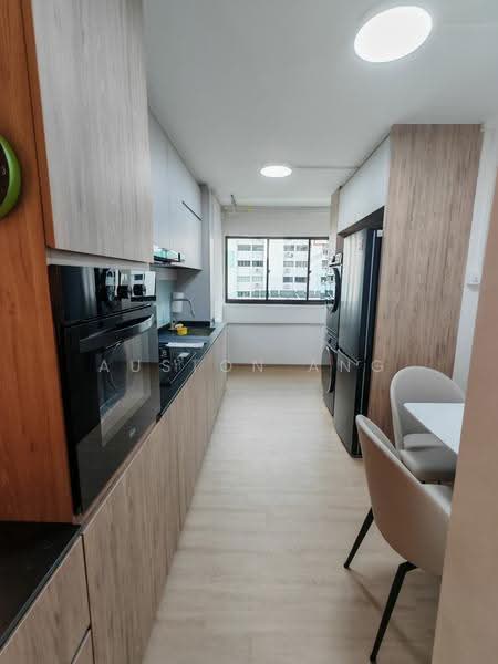 333 Bukit Batok Street 32, 333 Bukit Batok Street 32, Room Rental, 125 sqft, HDB Flat For Rent, by Auston Ang, 500245599 - Kitchen - PropertyGuru.com.sg