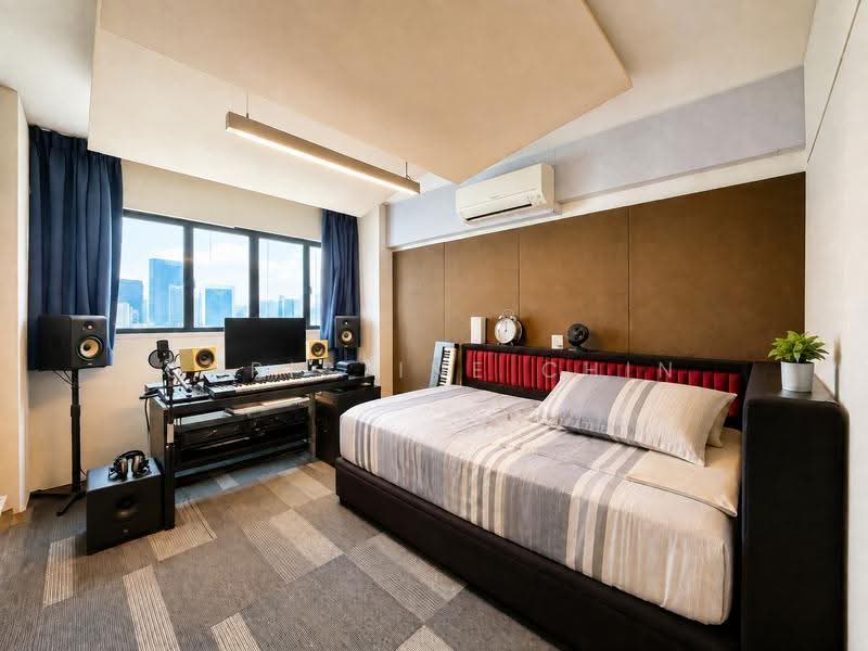 5 Room HDB Point Blk 118 sqm High Floor at 102 Jalan Dusun for Sale, , 3 Bedrooms, 1,270 sqft, HDB Flat For Sale, by Christine Chin, 500245607 - Bedroom - PropertyGuru.com.sg