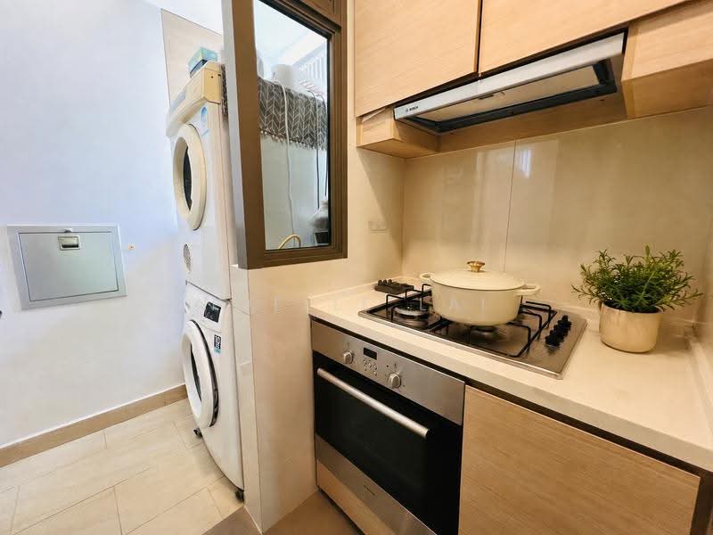 Parc Vera, 10 Hougang Street 32, Hougang / Punggol / Sengkang, 2 Bedrooms, 872 sqft, Condominium For Sale, by Noelle Lai, 500245609 - Wet Kitchen - PropertyGuru.com.sg