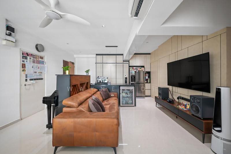 415B Northshore Drive, 415B Northshore Drive, 3 Bedrooms, 1,023 sqft, HDB Flat For Sale, by Wayne Koh, 500245614 - Living Room - PropertyGuru.com.sg