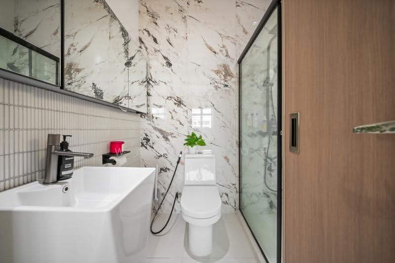 415B Northshore Drive, 415B Northshore Drive, 3 Bedrooms, 1,023 sqft, HDB Flat For Sale, by Wayne Koh, 500245614 - Bathroom - PropertyGuru.com.sg