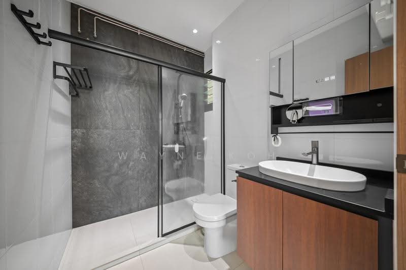 415B Northshore Drive, 415B Northshore Drive, 3 Bedrooms, 1,023 sqft, HDB Flat For Sale, by Wayne Koh, 500245614 - Bathroom - PropertyGuru.com.sg