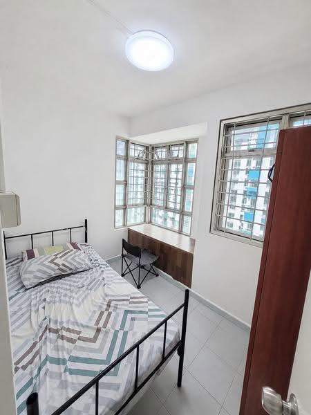 419 Ang Mo Kio Avenue 10, 419 Ang Mo Kio Avenue 10, 3 Bedrooms, 797 sqft, HDB Flat For Rent, by Daryl Wong, 500245617 - Bedroom - PropertyGuru.com.sg