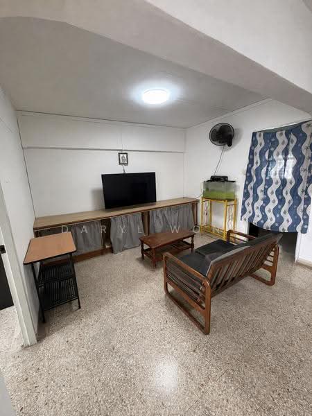 419 Ang Mo Kio Avenue 10, 419 Ang Mo Kio Avenue 10, 3 Bedrooms, 797 sqft, HDB Flat For Rent, by Daryl Wong, 500245617 - Living Room - PropertyGuru.com.sg
