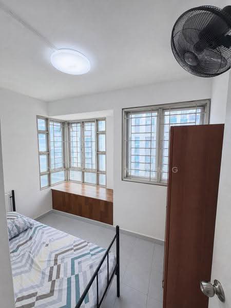 419 Ang Mo Kio Avenue 10, 419 Ang Mo Kio Avenue 10, 3 Bedrooms, 797 sqft, HDB Flat For Rent, by Daryl Wong, 500245617 - Bedroom - PropertyGuru.com.sg