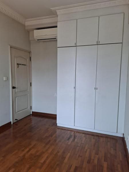 Tiara, 1 Kim Seng Walk, Orchard / River Valley, 3 Bedrooms, 1,303 sqft, Condominium For Rent, by A O, 500245619 - PropertyGuru.com.sg