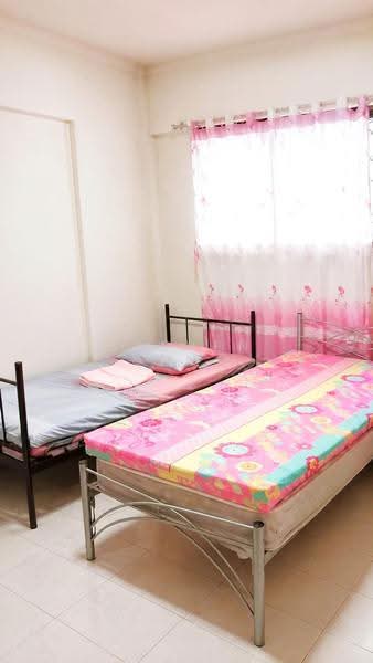 339 Jurong East Avenue 1, 339 Jurong East Avenue 1, Room Rental, 120 sqft, HDB Flat For Rent, by Steven Choo, 500245623 - Bedroom - PropertyGuru.com.sg