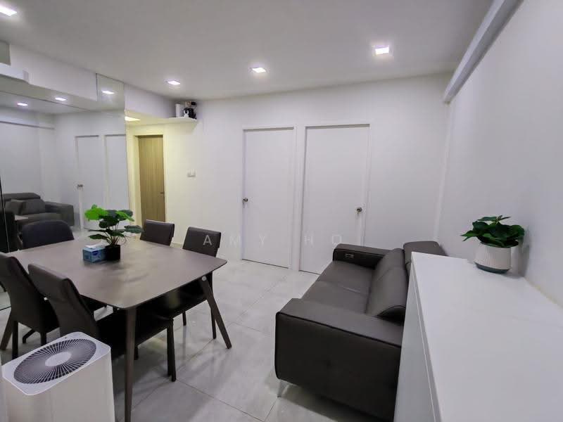 Westcove Condo, 10 West Coast Crescent, Room Rental, 160 sqft, Condominium For Rent, by Amy Ho, 500245627 - Living Room - PropertyGuru.com.sg