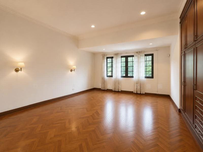 RARE DETACHABLE SEMI-D @ GOLDHILL GARDENS ESTATE✸1 KM OF ACS & SCGS✸NEAR MRT & BUS STOPS, Goldhill Avenue Barker Mount Rosie Chancery Gentle Gilstead Buckley Merlimau Dyson Tan Sim Boh Bo Seng Asimont Balmoral Stevens Robin Fernhill Lewis Margoliouth Trevose Berrima Harlyn Dalkeith Narooma Camborne Kheam Hock Merryn Tempua Unggas Bahasa, Newton / Novena, 4 Bedrooms, 3,000 sqft, Semi-Detached House For Sale, by Damian Tan 陈係赈, 500245629 - Interior - PropertyGuru.com.sg