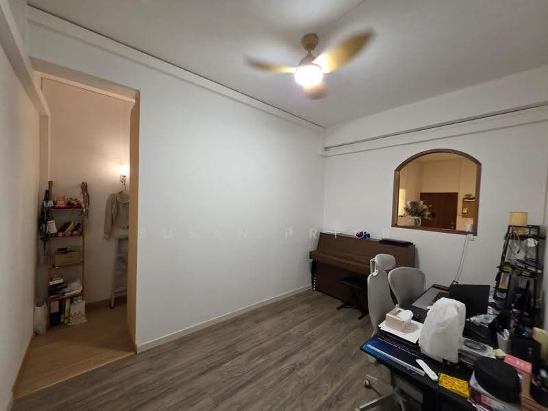 Up a Lazy Ground Floor, Tiong Bahru Walkup Apartment, 2 Bedrooms, 910 sqft, Walk-up Apartment For Rent, by Susan Prior, 500245632 - Study - PropertyGuru.com.sg