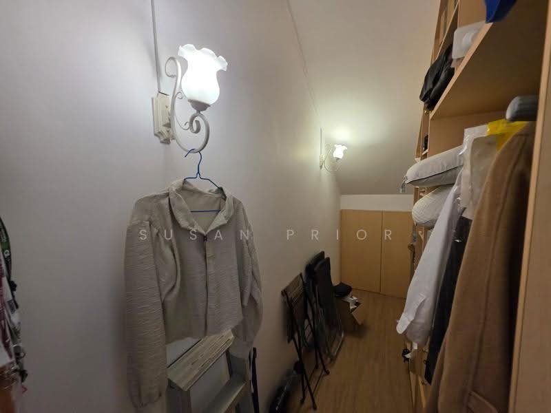 Up a Lazy Ground Floor, Tiong Bahru Walkup Apartment, 2 Bedrooms, 910 sqft, Walk-up Apartment For Rent, by Susan Prior, 500245632 - Interior - PropertyGuru.com.sg
