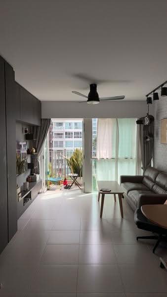 271B Punggol Walk, 271B Punggol Walk, Hougang / Punggol / Sengkang, 3 Bedrooms, 1,249 sqft, HDB Flat For Sale, by Michael Zhang, 500245640 - Living Room - PropertyGuru.com.sg