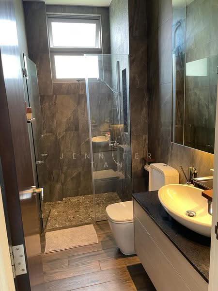 Seletar Hills Estate, 26 Jalan Kechubong, 5 Bedrooms, 4,593 sqft, Semi-Detached House For Sale, by Jennifer Tan, 500245648 - Bathroom - PropertyGuru.com.sg