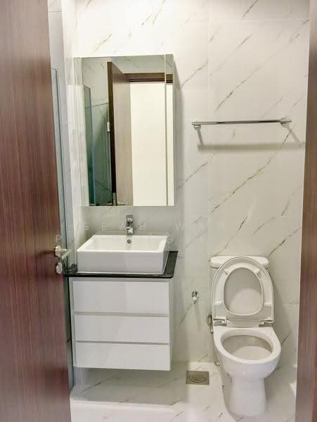 Urban Vista, 2 Tanah Merah Kechil Link, Bedok / Upper East Coast, 1 Bedroom, 549 sqft, Condominium For Sale, by Seah Wan Peng (Gilda), 500245650 - Bathroom - PropertyGuru.com.sg