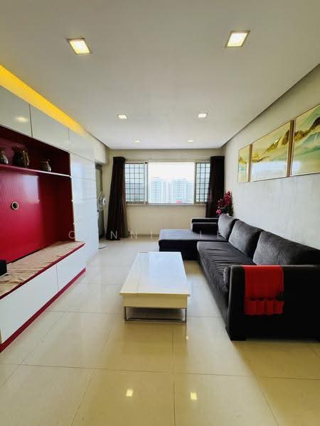 448 Hougang Avenue 10, 448 Hougang Avenue 10, Hougang / Punggol / Sengkang, 3 Bedrooms, 1,130 sqft, HDB Flat For Sale, by Connie Lee, 500245651 - Living Room - PropertyGuru.com.sg