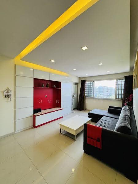 448 Hougang Avenue 10, 448 Hougang Avenue 10, Hougang / Punggol / Sengkang, 3 Bedrooms, 1,130 sqft, HDB Flat For Sale, by Connie Lee, 500245651 - Living Room - PropertyGuru.com.sg