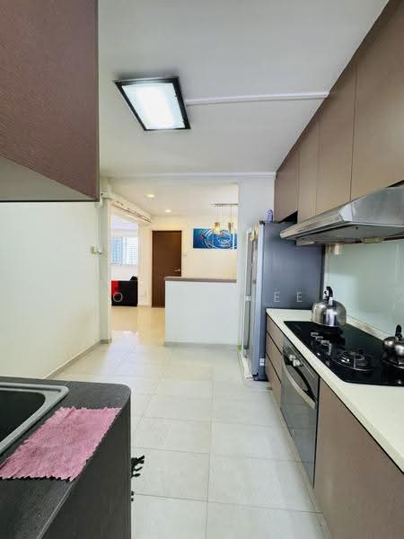 448 Hougang Avenue 10, 448 Hougang Avenue 10, Hougang / Punggol / Sengkang, 3 Bedrooms, 1,130 sqft, HDB Flat For Sale, by Connie Lee, 500245651 - Kitchen - PropertyGuru.com.sg