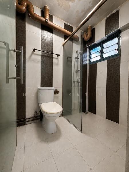 467A Admiralty Drive, 467A Admiralty Drive, Sembawang / Yishun, 3 Bedrooms, 1,237 sqft, HDB Flat For Sale, by Hakim Karim, 500245658 - Master Bathroom - PropertyGuru.com.sg