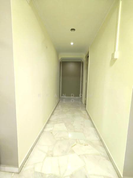 878 Woodlands Avenue 9, 878 Woodlands Avenue 9, 3 Bedrooms, 1,345 sqft, HDB Flat For Sale, by Brandon Yeo, 500245664 - Corridor - PropertyGuru.com.sg