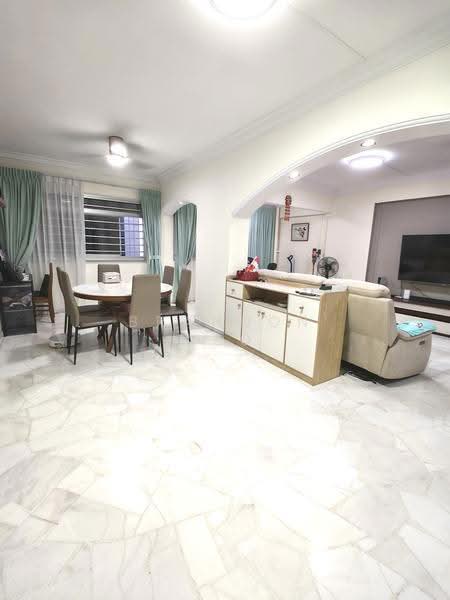 878 Woodlands Avenue 9, 878 Woodlands Avenue 9, 3 Bedrooms, 1,345 sqft, HDB Flat For Sale, by Brandon Yeo, 500245664 - Living Room - PropertyGuru.com.sg