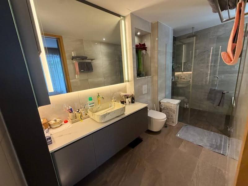 Elliot at the East Coast, 25 Elliot Road, 4 Bedrooms, 2,540 sqft, Condominium For Sale, by Nathaniel Goh, 500245669 - Bathroom - PropertyGuru.com.sg
