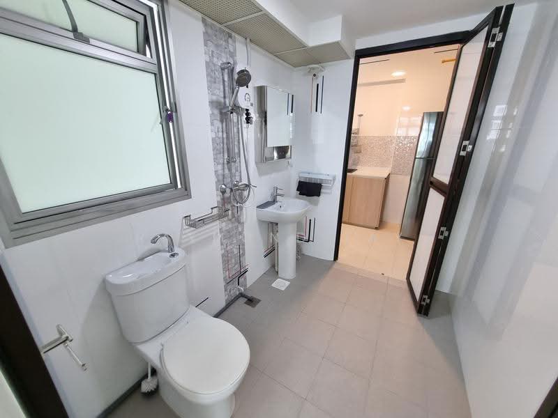 365A Sembawang Crescent, 365A Sembawang Crescent, 1 Bedroom, 517 sqft, HDB Flat For Rent, by Raymond Tay, 500245692 - Bathroom - PropertyGuru.com.sg