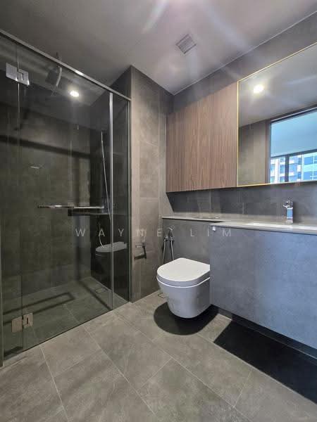 Midtown Modern, 18 Tan Quee Lan Street, Beach Road / Bugis / Rochor, 1 Bedroom, 409 sqft, Condominium For Sale, by Wayne Lim, 500245694 - Bathroom - PropertyGuru.com.sg