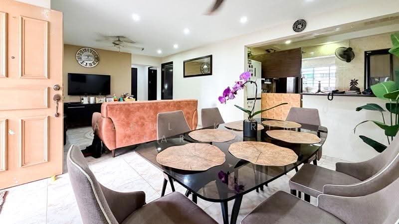 290G Bukit Batok Street 24, 290G 290G, Dairy Farm / Bukit Panjang / Choa Chu Kang, 3 Bedrooms, 1,076 sqft, HDB Flat For Sale, by Abdul Karim Farook, 500245701 - PropertyGuru.com.sg