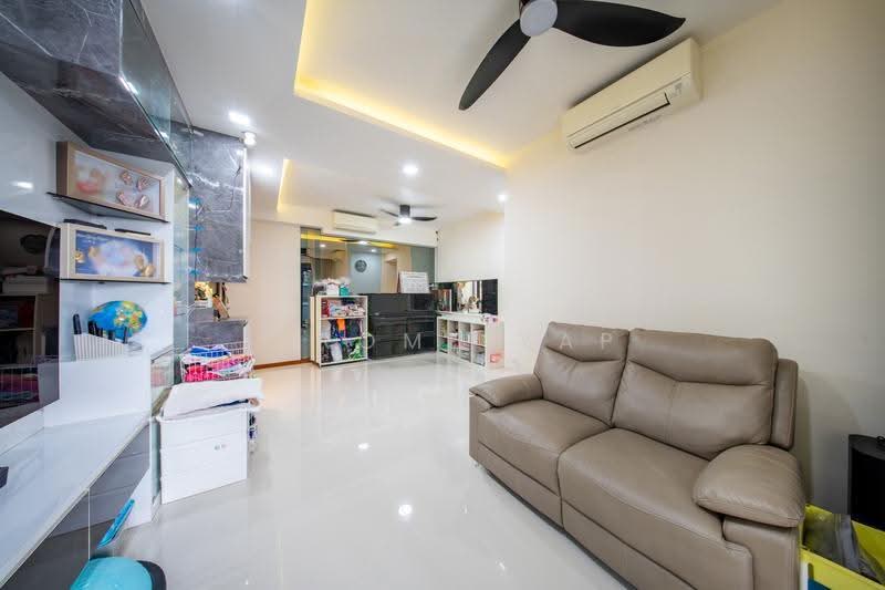 Wandervale, 367 Choa Chu Kang Avenue 3, Dairy Farm / Bukit Panjang / Choa Chu Kang, 3 Bedrooms, 1,130 sqft, Condominium For Sale, by Jerome Yap, 500245704 - Living Room - PropertyGuru.com.sg