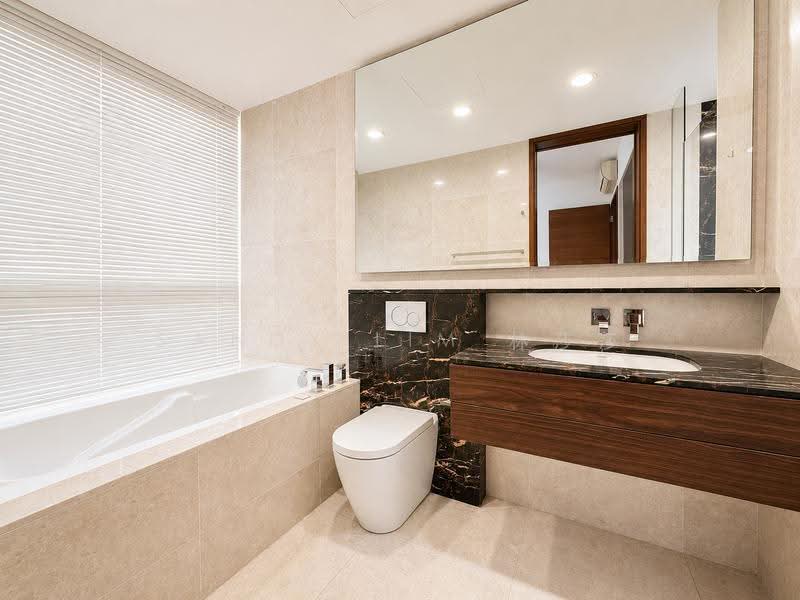 The Meyerise, 97 Meyer Road, 3 Bedrooms, 1,270 sqft, Condominium For Sale, by Sandy Lim 林莎莎, 500245717 - Master Bathroom - PropertyGuru.com.sg