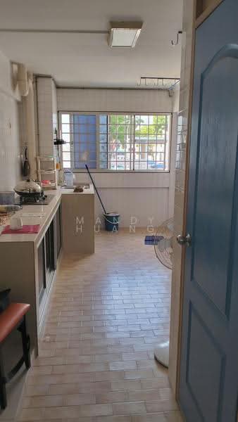 325 Ubi Avenue 1, 325 Ubi Avenue 1, 2 Bedrooms, 688 sqft, HDB Flat For Sale, by Mandy Huang, 500245731 - Kitchen - PropertyGuru.com.sg