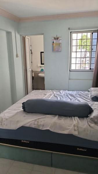 325 Ubi Avenue 1, 325 Ubi Avenue 1, 2 Bedrooms, 688 sqft, HDB Flat For Sale, by Mandy Huang, 500245731 - Bedroom - PropertyGuru.com.sg