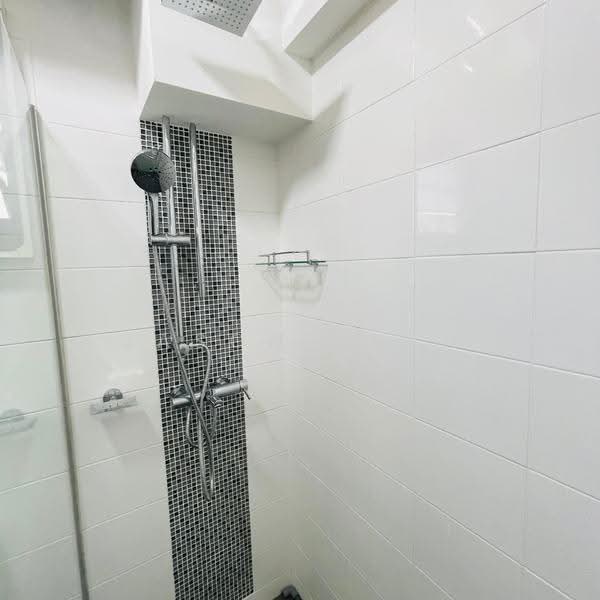 313B Sumang Link, 313B Sumang Link, 3 Bedrooms, 990 sqft, HDB Flat For Rent, by Jason Seah, 500245744 - Bathroom - PropertyGuru.com.sg