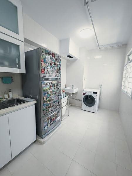 203B Punggol Field, 203B Punggol Field, Hougang / Punggol / Sengkang, 3 Bedrooms, 1,184 sqft, HDB Flat For Sale, by Ping Ee Lu, 500245745 - Kitchen - PropertyGuru.com.sg