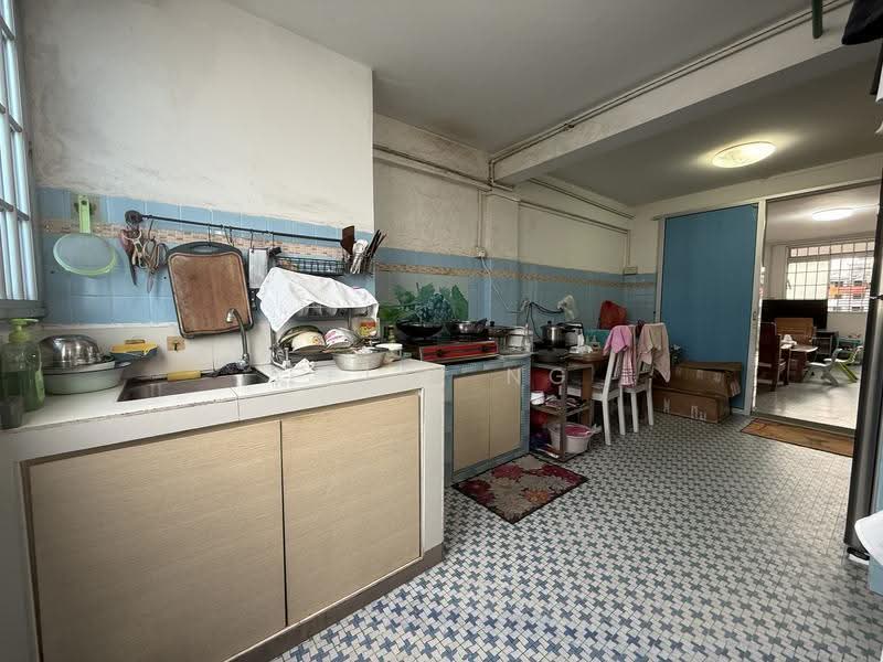 87 Circuit Road, 87 Circuit Road, 2 Bedrooms, 646 sqft, HDB Flat For Sale, by Felix Ng, 500245755 - Kitchen - PropertyGuru.com.sg