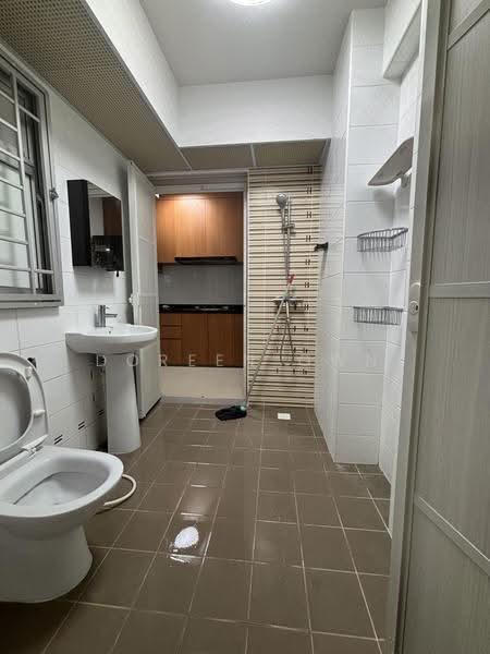 441A Bukit Batok West Avenue 8, 441A Bukit Batok West Avenue 8, 1 Bedroom, 398 sqft, HDB Flat For Rent, by Doreen Own, 500245759 - Bathroom - PropertyGuru.com.sg