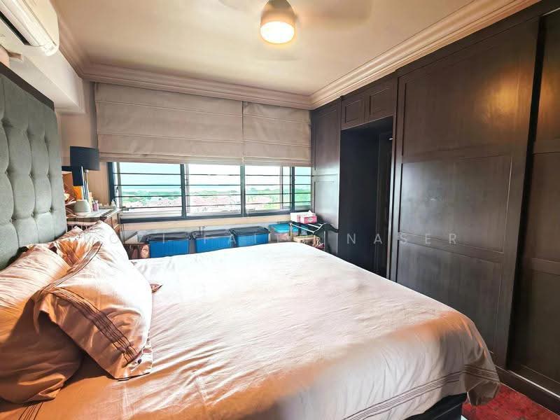 602 Elias Road, 602 Elias Road, 5 Bedrooms, 1,657 sqft, HDB Flat For Sale, by Rozi Faith Naser, 500245784 - Bedroom - PropertyGuru.com.sg