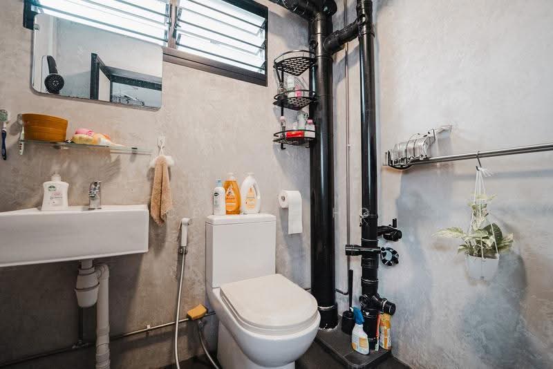 111 Bishan Street 12, 111 Bishan Street 12, Ang Mo Kio / Bishan / Thomson, 3 Bedrooms, 904 sqft, HDB Flat For Sale, by Celest Ho, 500245785 - Bathroom - PropertyGuru.com.sg