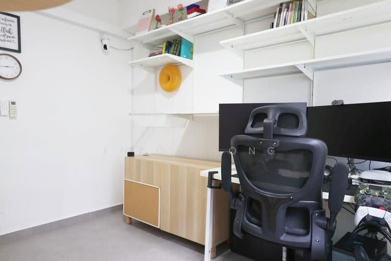 621A Tampines Street 61, 621A Tampines Street 61, 3 Bedrooms, 1,001 sqft, HDB Flat For Sale, by Enzo Chong, 500245789 - Study - PropertyGuru.com.sg