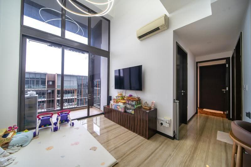 Sims Urban Oasis, 2 Sims Drive, 3 Bedrooms, 1,001 sqft, Condominium For Sale, by George Li, 500245792 - Living Room - PropertyGuru.com.sg