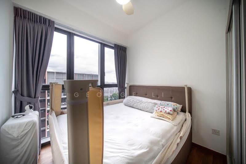 Sims Urban Oasis, 2 Sims Drive, 3 Bedrooms, 1,001 sqft, Condominium For Sale, by George Li, 500245792 - Bedroom - PropertyGuru.com.sg