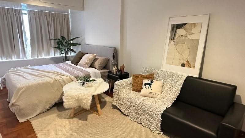 The Plaza, 7500A Beach Road, Beach Road / Bugis / Rochor, 1 Bedroom, , Apartment For Rent, by Ssharon Loh, 500245795 - PropertyGuru.com.sg