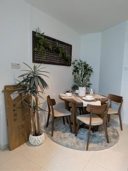 The Plaza, 7500A Beach Road, Beach Road / Bugis / Rochor, 1 Bedroom, , Apartment For Rent, by Ssharon Loh, 500245795 - PropertyGuru.com.sg