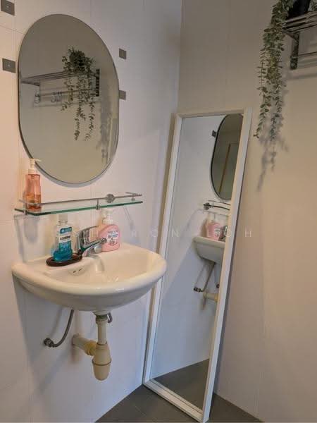 The Plaza, 7500A Beach Road, Beach Road / Bugis / Rochor, 1 Bedroom, , Apartment For Rent, by Ssharon Loh, 500245795 - PropertyGuru.com.sg