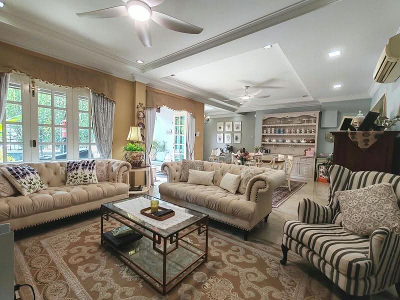 Sembawang Springs Estate, Jalan Salang, Sembawang / Yishun, 5 Bedrooms, 2,700 sqft, Terraced House For Sale, by Rozi Faith Naser, 500245800 - Living Room - PropertyGuru.com.sg