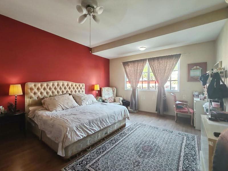 Sembawang Springs Estate, Jalan Salang, Sembawang / Yishun, 5 Bedrooms, 2,700 sqft, Terraced House For Sale, by Rozi Faith Naser, 500245800 - Master-Bedroom - PropertyGuru.com.sg