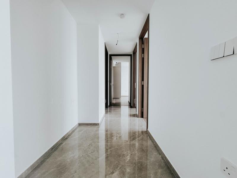 Norwood Grand, , 3 Bedrooms, 872 sqft, Condominium For Rent, by Jeraldine Yeo, 500245824 - Corridor - PropertyGuru.com.sg