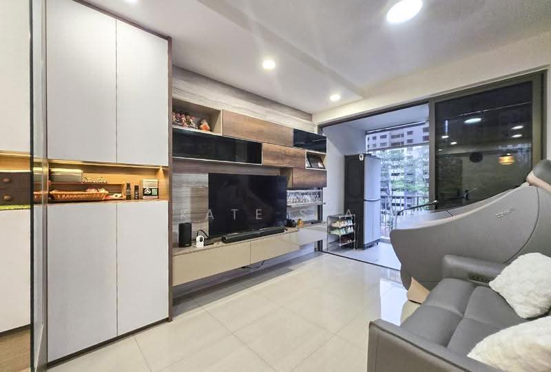 Parc Life, 21 Sembawang Crescent, Sembawang / Yishun, 3 Bedrooms, 936 sqft, Condominium For Sale, by Kate Sia, 500245826 - Living Room - PropertyGuru.com.sg